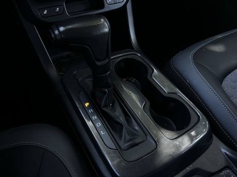 Used 2019 Chevrolet Colorado Z71 AWD/4WD image 21