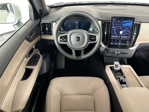 New 2026 Volvo XC90 T8 Plus image 21