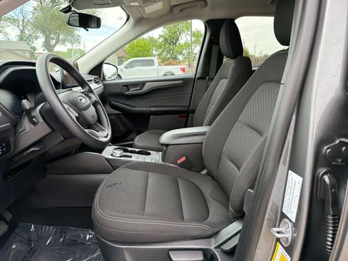 Used 2025 Ford Escape Active AWD/4WD image 14