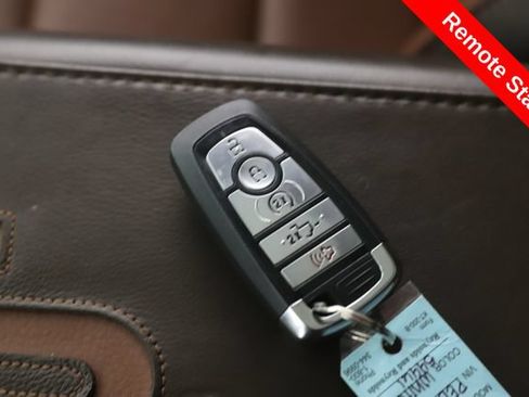 Used 2023 Ford F250 King Ranch AWD/4WD image 3