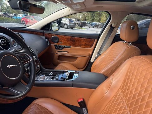 Used 2018 Jaguar XJ L Portfolio image 13