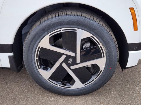 New 2026 Hyundai Ioniq 9 Calligraphy AWD/4WD image 18