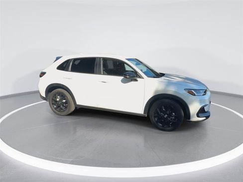 New 2025 Honda HR-V Sport image 9
