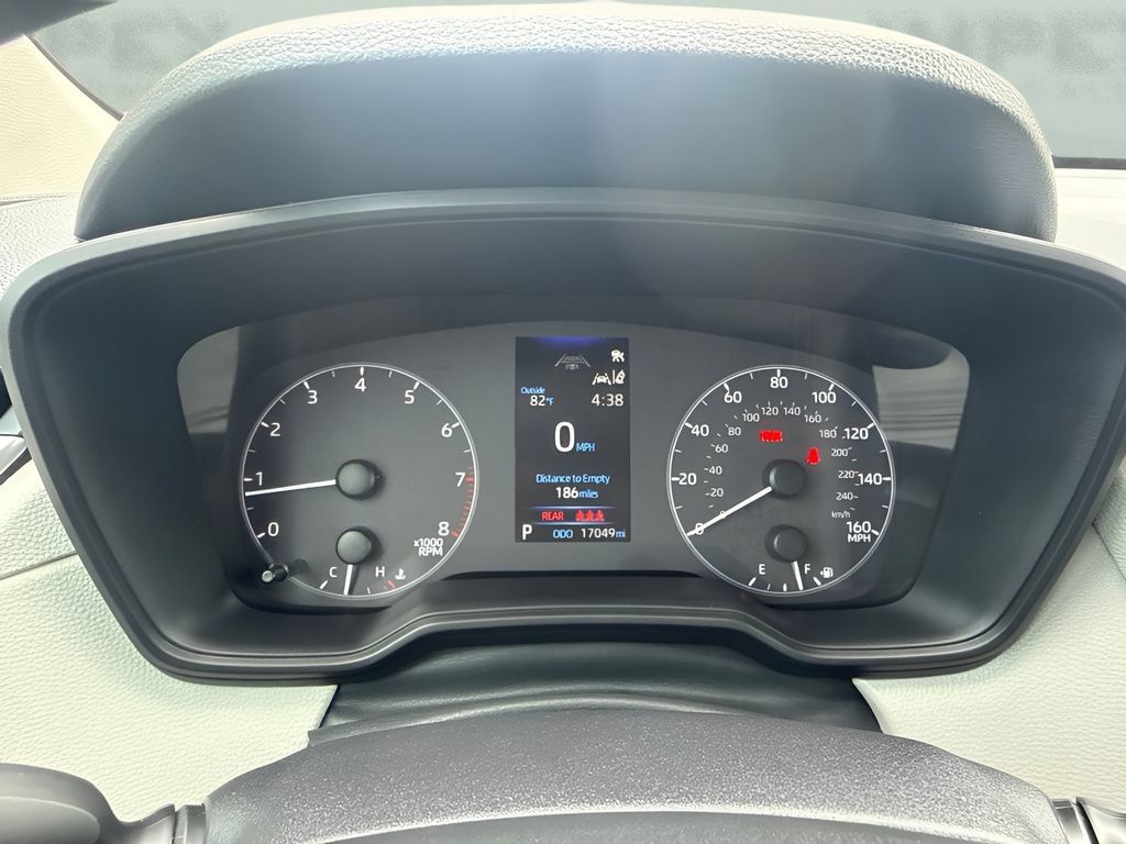 Used 2025 Toyota Corolla Cross L FWD image 18