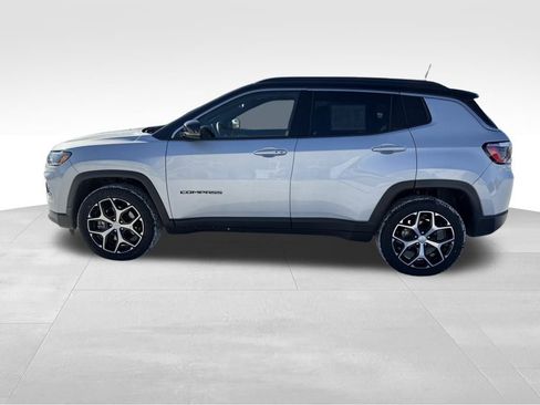 Used 2024 Jeep Compass Limited image 32