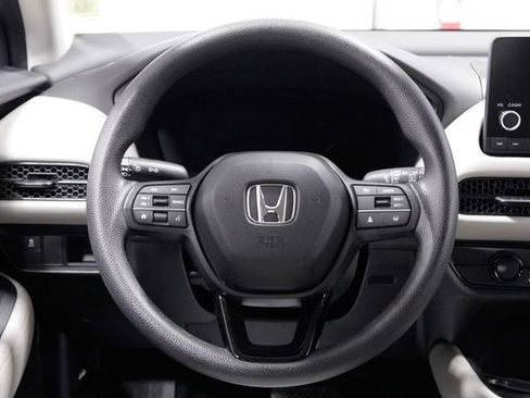 Certified 2024 Honda HR-V LX image 16