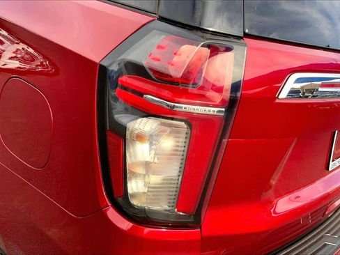 Used 2022 Chevrolet Tahoe LT w/ Luxury Package image 28