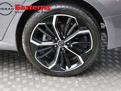 Used 2023 Nissan Altima 2.5 SR AWD/4WD image 8