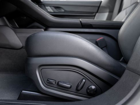 Certified 2023 Porsche Taycan image 22