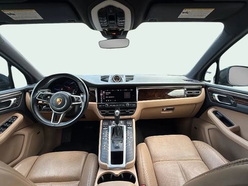 Used 2020 Porsche Macan image 11