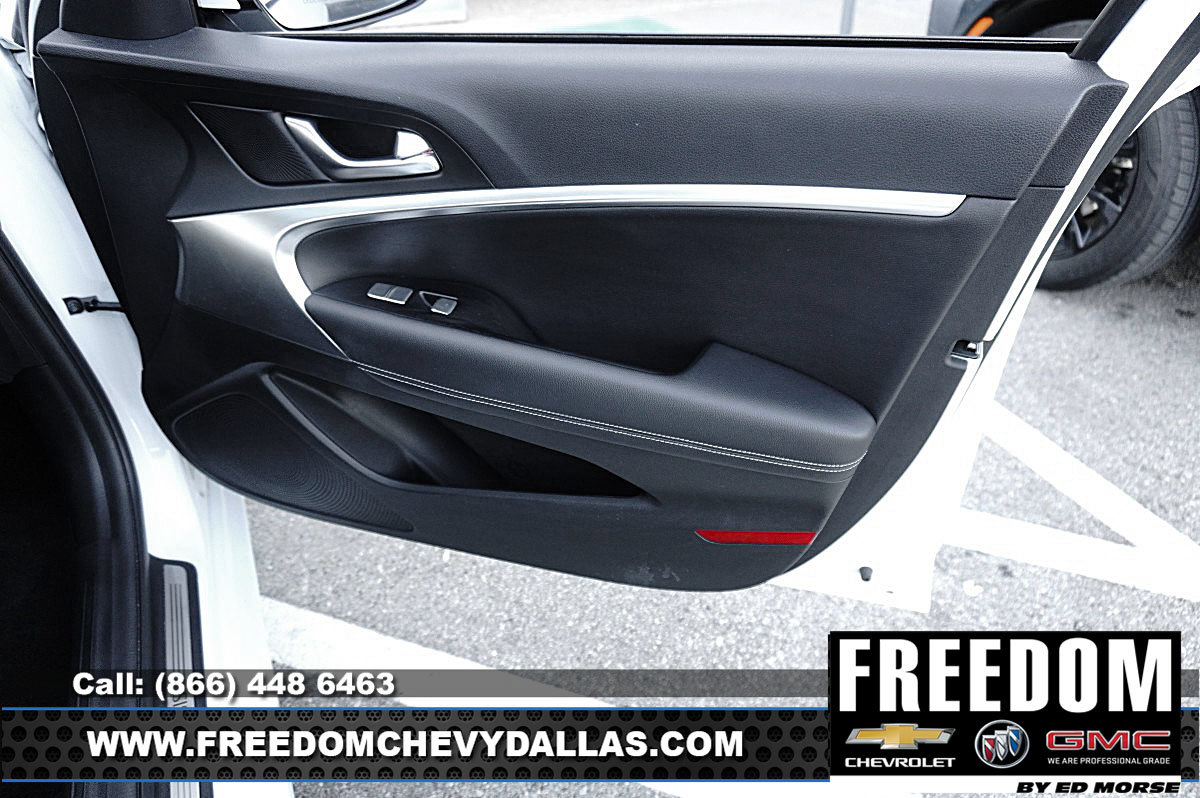 Used 2025 Genesis G70 2.5T AWD/4WD image 36