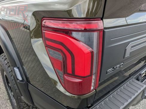 Used 2025 Ford F150 Raptor AWD/4WD image 12