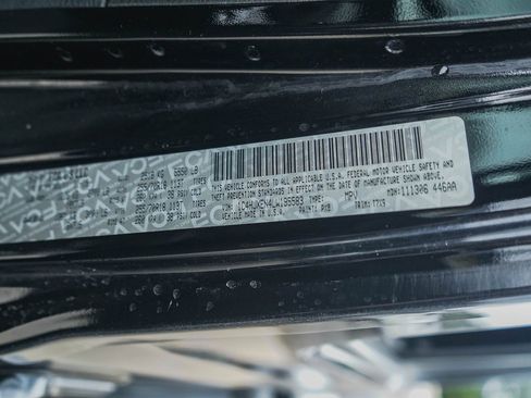 Used 2020 Jeep Wrangler Unlimited Sahara image 39