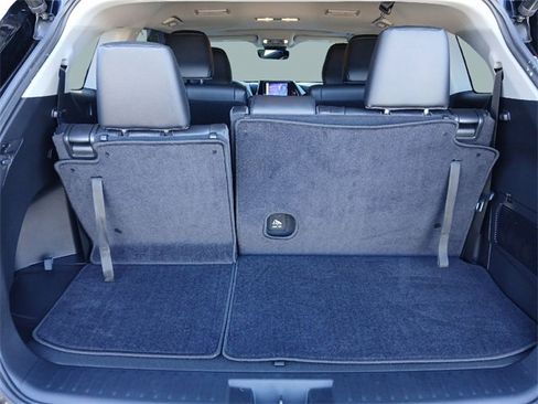 Certified 2023 Toyota Highlander XLE image 45