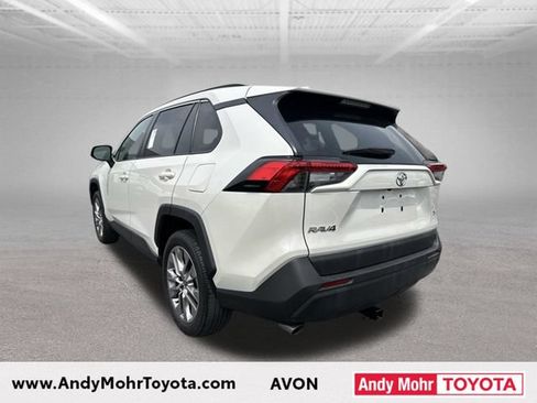 Used 2022 Toyota RAV4 XLE Premium FWD image 6