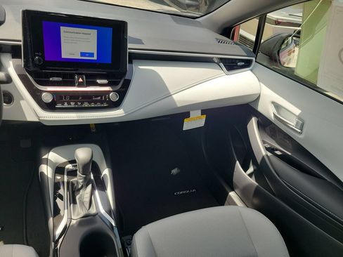 New 2026 Toyota Corolla SE FWD image 28