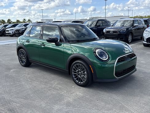 New 2026 MINI Cooper S image 1