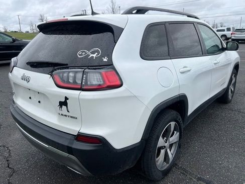 Used 2022 Jeep Cherokee Limited w/ Mopar Interior Package AWD/4WD image 3