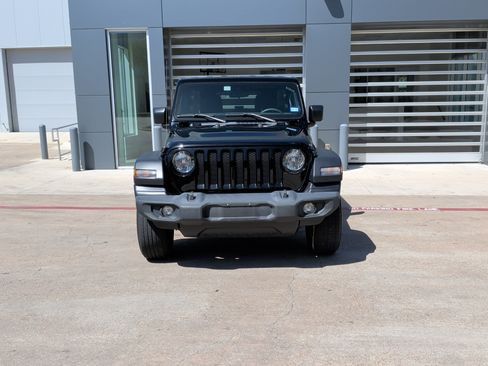Used 2023 Jeep Wrangler Unlimited Sport AWD/4WD image 3