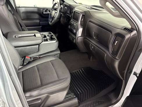 Used 2026 Chevrolet Silverado 1500 Custom AWD/4WD image 18