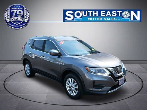 Used 2018 Nissan Rogue SV AWD/4WD image 2