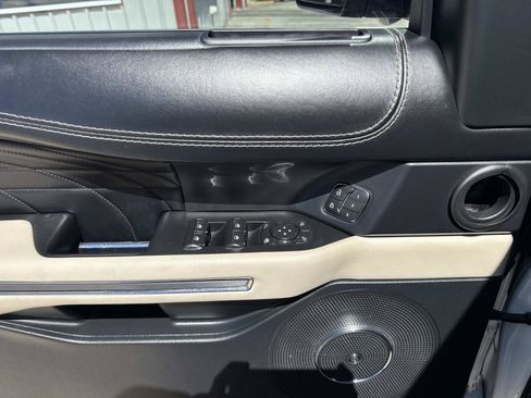 Used 2021 Ford Expedition Platinum RWD image 20