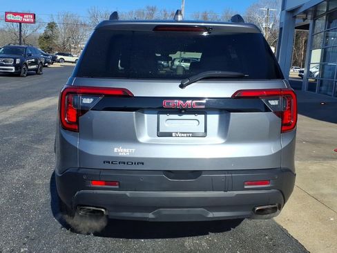 Used 2022 GMC Acadia SLT w/ Elevation Edition image 5