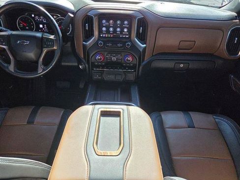 Used 2021 Chevrolet Silverado 1500 High Country image 12