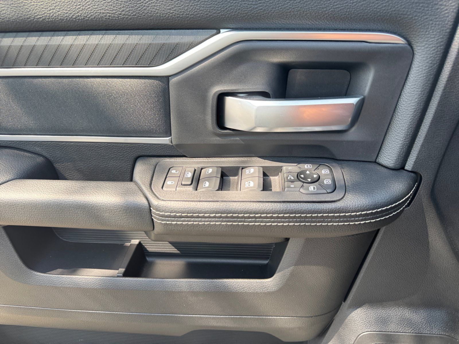 New 2026 RAM 2500 Big Horn AWD/4WD image 26