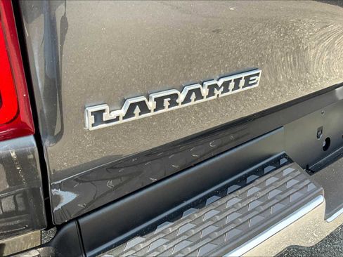 Used 2022 RAM 1500 Laramie image 32