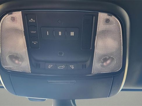 Used 2024 Dodge Durango GT image 35