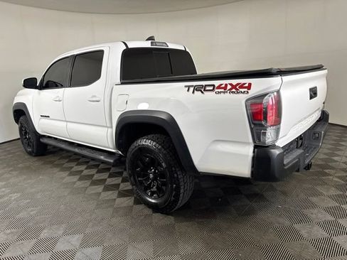 Used 2020 Toyota Tacoma TRD Off-Road w/ Blackout Package AWD/4WD image 6