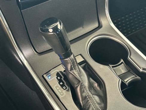 Used 2016 Toyota Camry SE image 17