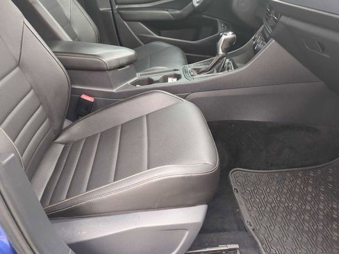 Used 2022 Volkswagen Jetta SE image 26