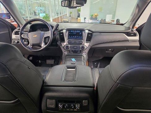 Used 2019 Chevrolet Suburban Premier AWD/4WD image 15