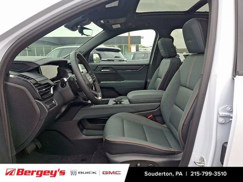 New 2026 GMC Acadia AT4 w/ Luxury Package AWD/4WD image 10