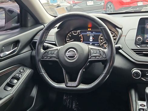 Used 2019 Nissan Altima 2.0 SR image 23