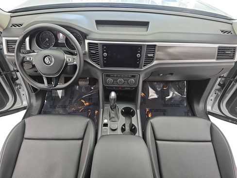 Used 2019 Volkswagen Atlas SE w/ Panoramic Sunroof Package image 9