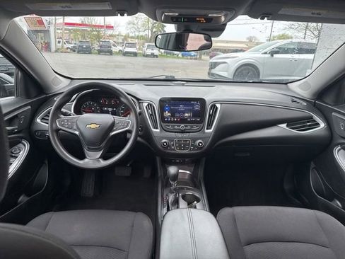 Used 2024 Chevrolet Malibu LT FWD image 20