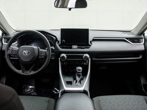 Used 2024 Toyota RAV4 XLE image 9