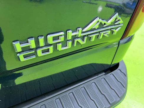 Used 2019 Chevrolet Silverado 1500 High Country w/ Technology Package AWD/4WD image 13
