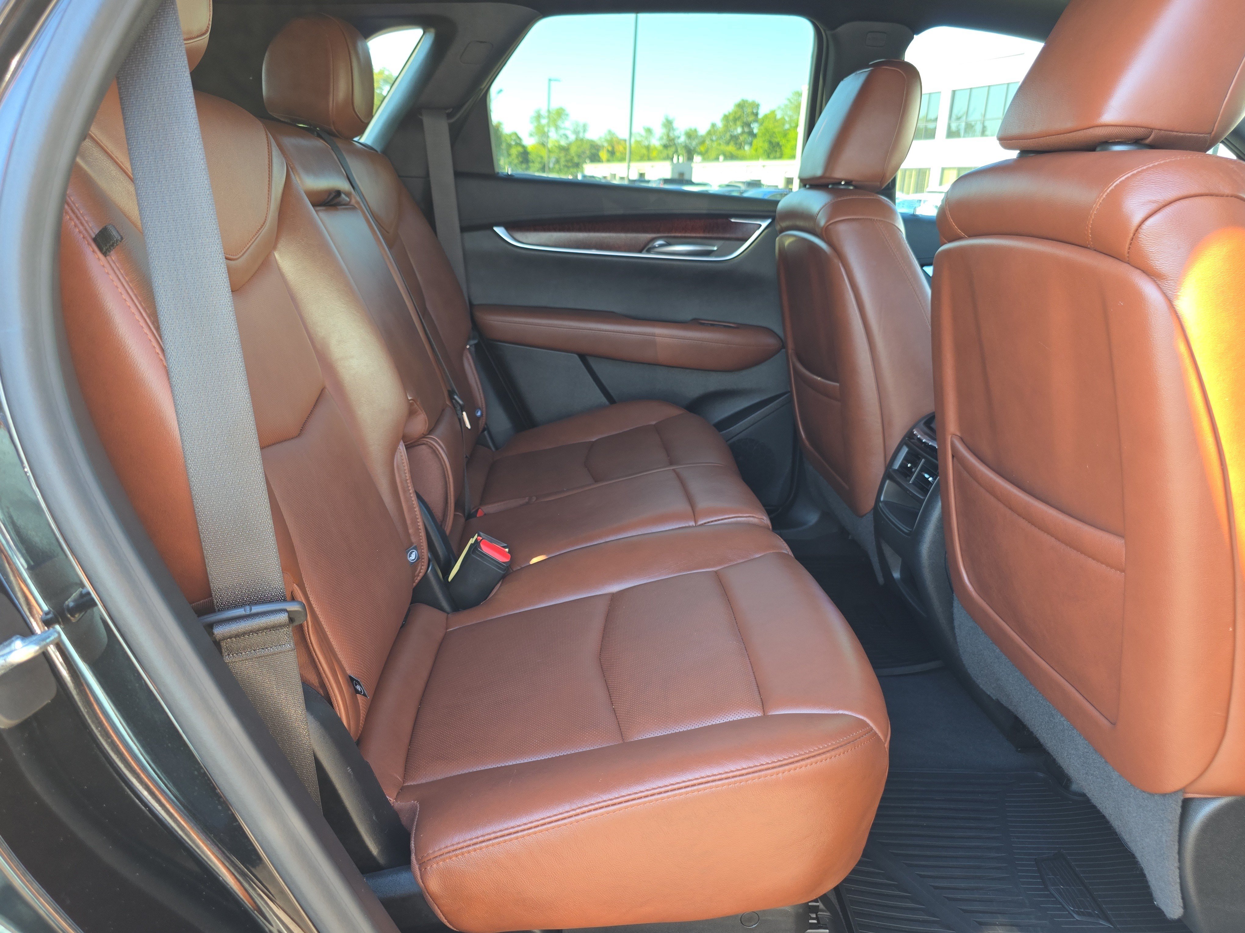 Used 2022 Cadillac XT5 Premium Luxury w/ Technology Package FWD image 14
