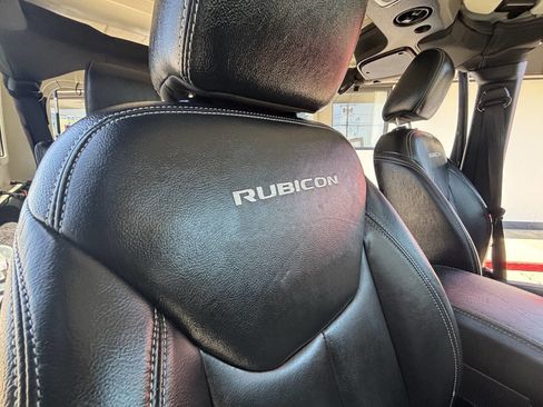 Used 2015 Jeep Wrangler Unlimited Rubicon AWD/4WD image 22