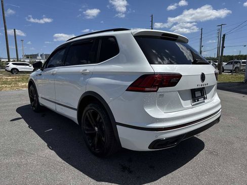 Certified 2023 Volkswagen Tiguan SE R-Line FWD image 4