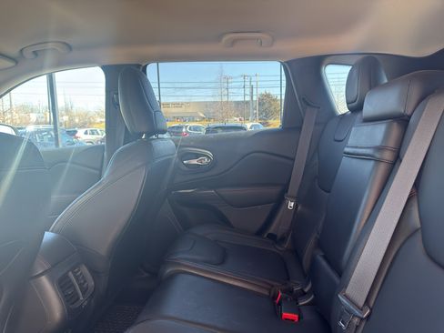 Used 2014 Jeep Cherokee Trailhawk w/ Technology Group image 10