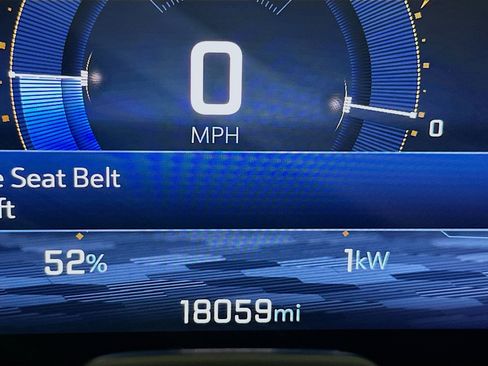 Used 2025 Chevrolet Equinox EV RS w/ Active Safety Package 3 AWD/4WD image 19