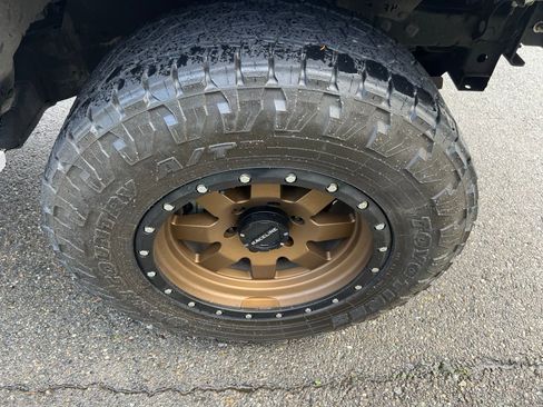 Used 2020 Toyota Tacoma SR5 image 17