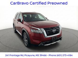 Certified 2022 Nissan Pathfinder Platinum w/ Cargo Package video 3