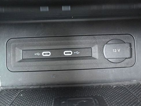 Used 2023 Volkswagen Atlas Cross Sport SE w/ Panoramic Sunroof Package image 23