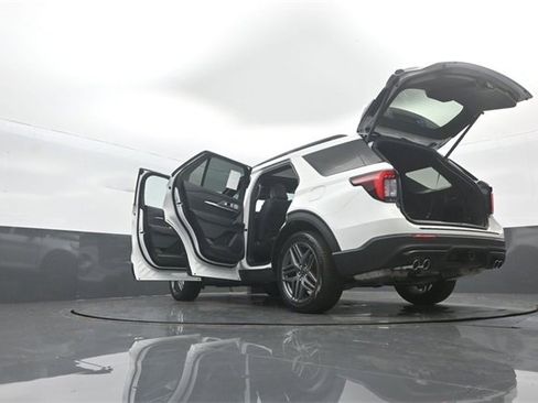 New 2026 Ford Explorer ST w/ Sun And Sound Package image 41